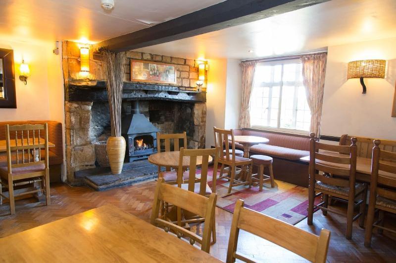 The White Hart, Wroughton Bed & Breakfast Суиндън Екстериор снимка